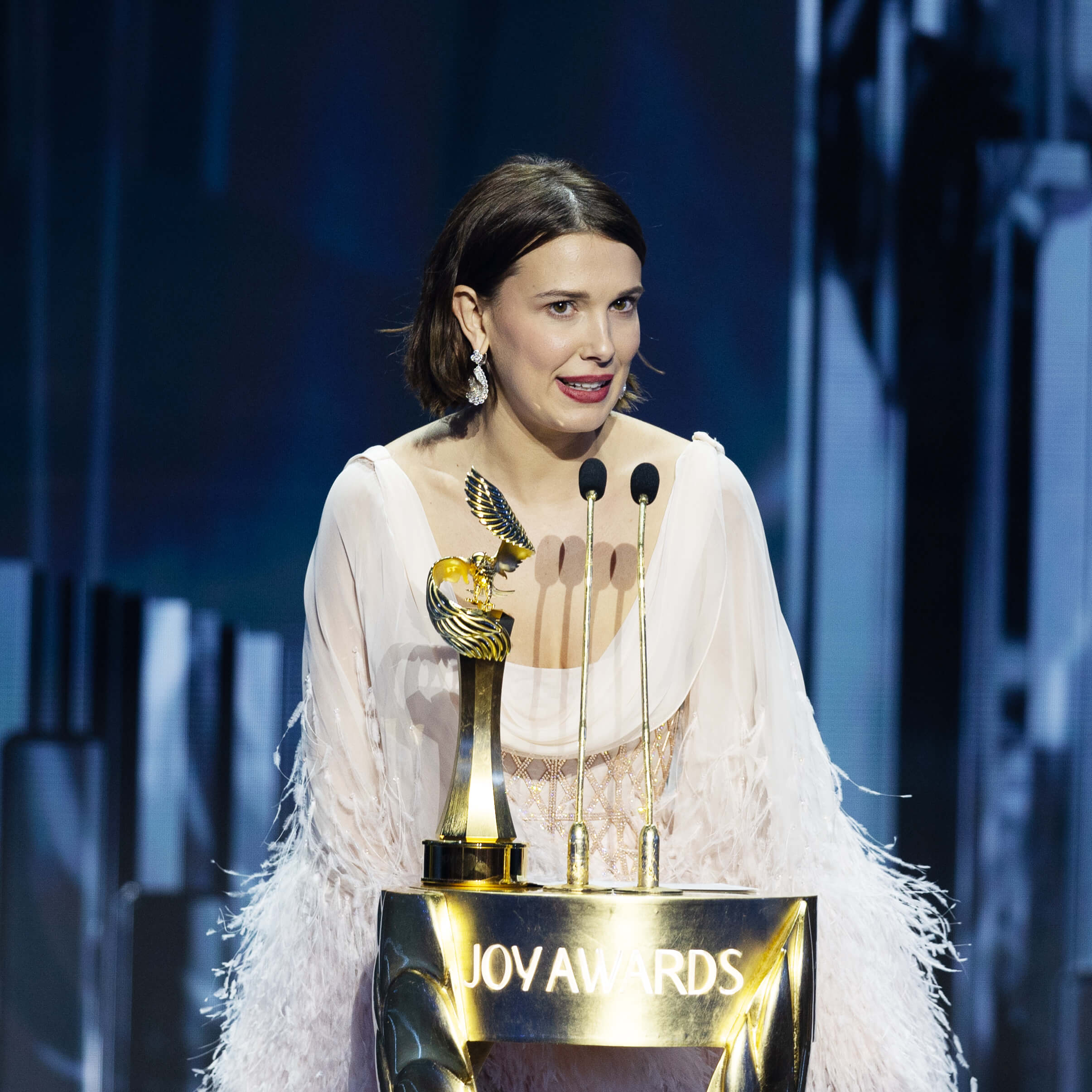 ميلي بوبي براون